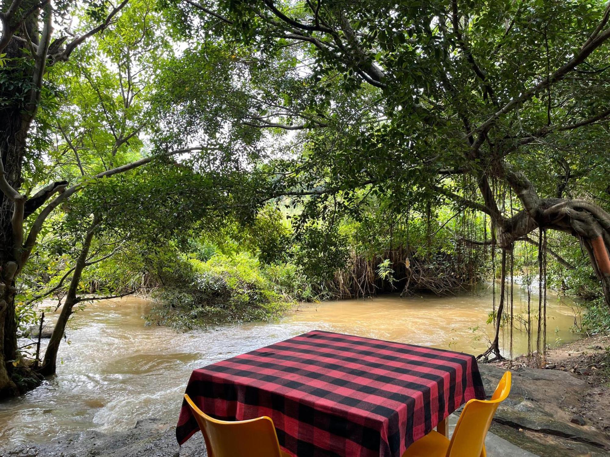 Sigiriya River Side Villa Eksteriør bilde
